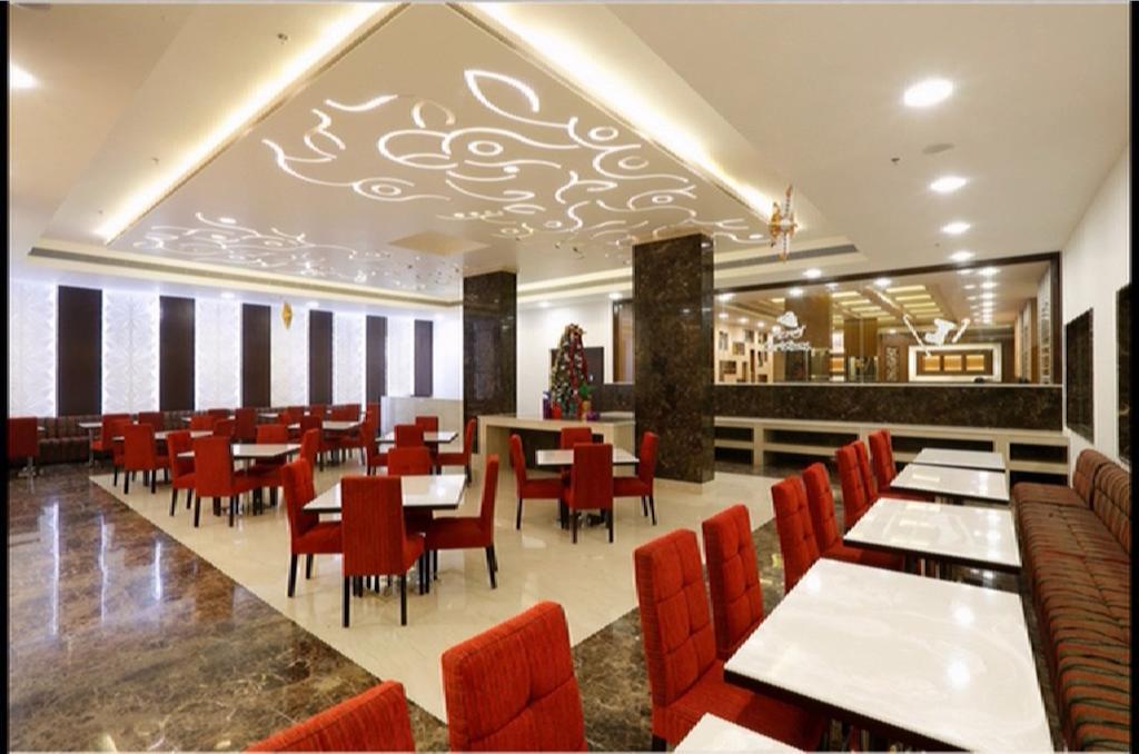 Отель Ramada Jamshedpur Bistupur Экстерьер фото